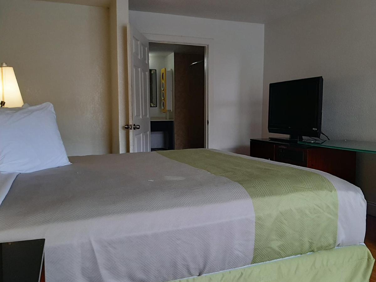 Econo Lodge Airport Near Billy Graham Parkway Charlotte Eksteriør bilde