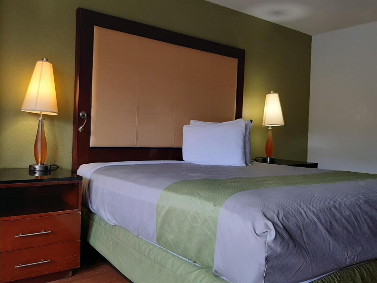 Econo Lodge Airport Near Billy Graham Parkway Charlotte Eksteriør bilde