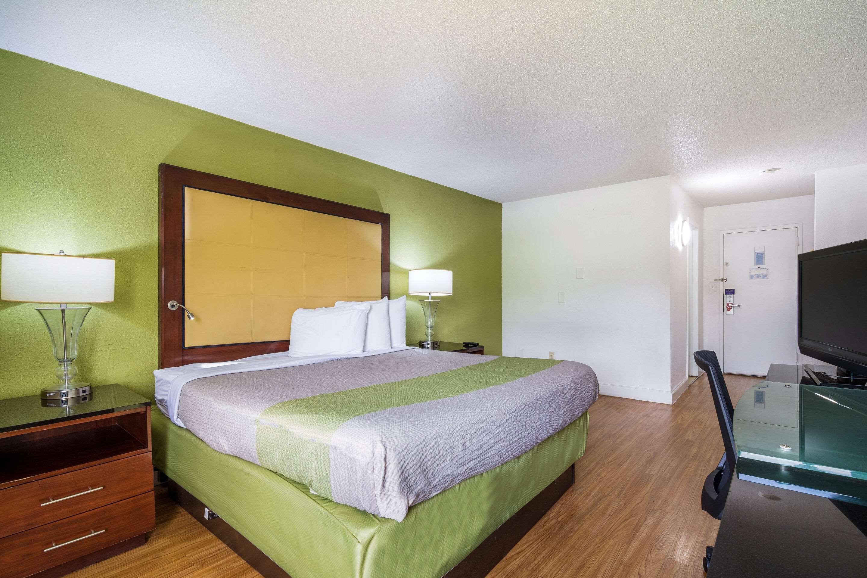 Econo Lodge Airport Near Billy Graham Parkway Charlotte Eksteriør bilde